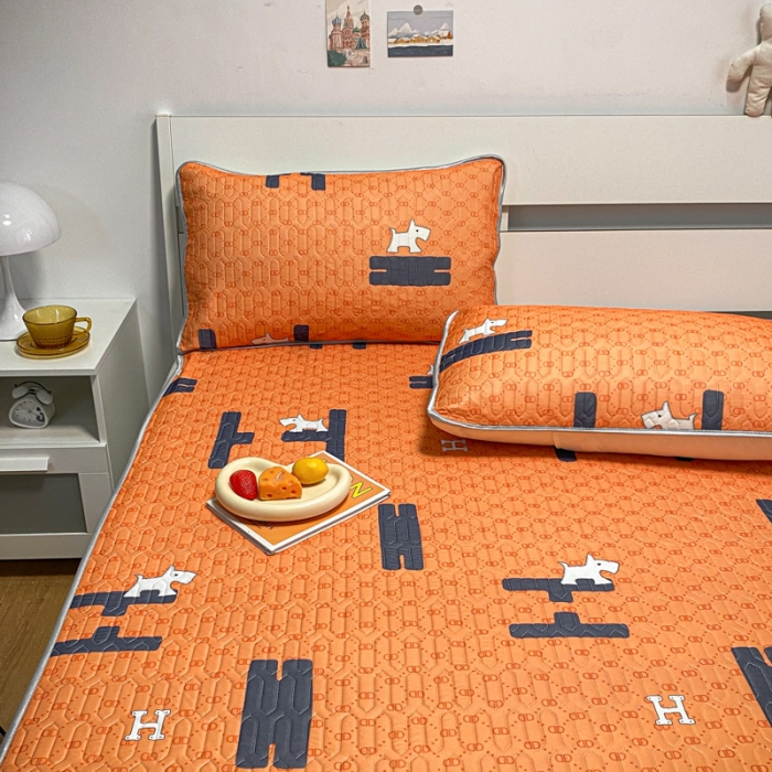 91家纺网 家纺一手货源 找家纺 金爱家 2023新款简约轻奢风乳胶凉席夏被四件套 动感黄