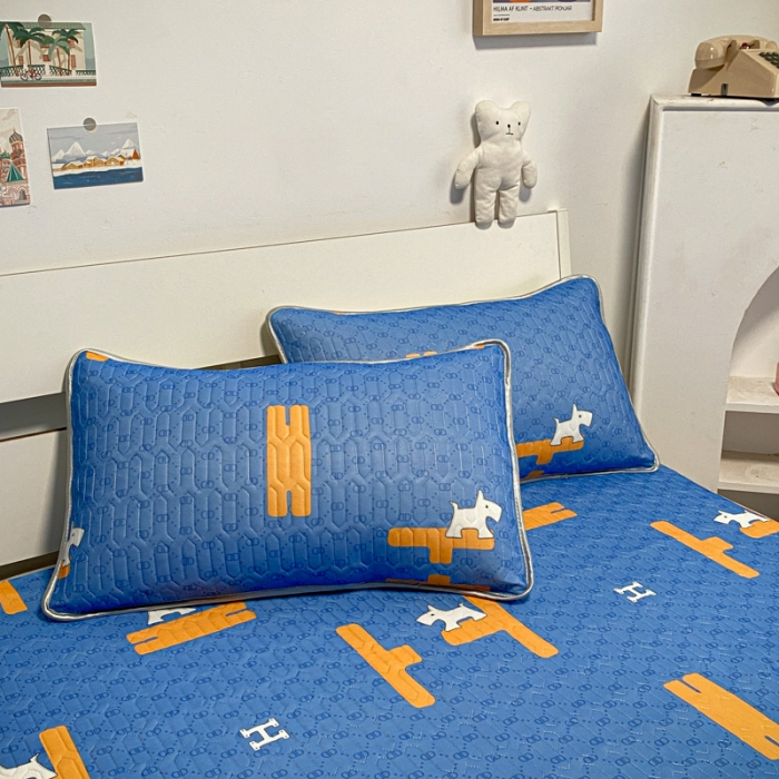 91家纺网 家纺一手货源 找家纺 金爱家 2023新款简约轻奢风乳胶凉席夏被四件套 动感蓝