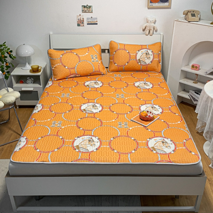 91家纺网 家纺一手货源 找家纺 金爱家 2023新款简约轻奢风乳胶凉席夏被四件套 马到成功黄