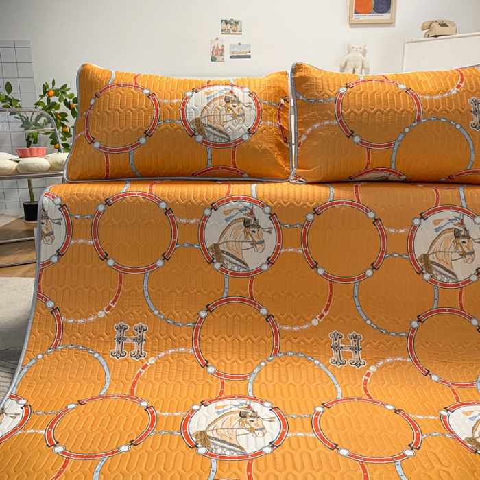 91家纺网 家纺一手货源 找家纺 金爱家 2023新款简约轻奢风乳胶凉席夏被四件套 马到成功黄