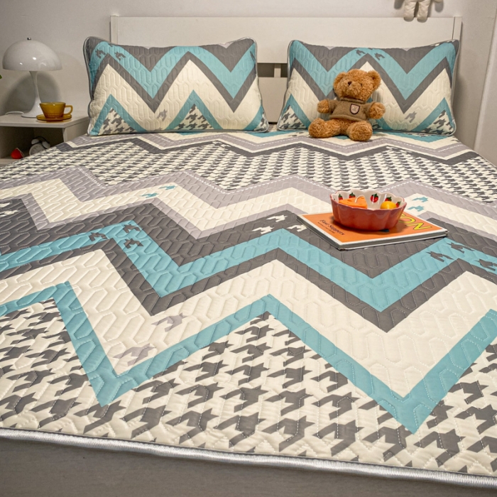 91家纺网 家纺一手货源 找家纺 金爱家 2023新款简约轻奢风乳胶凉席夏被四件套 千鸟格蓝