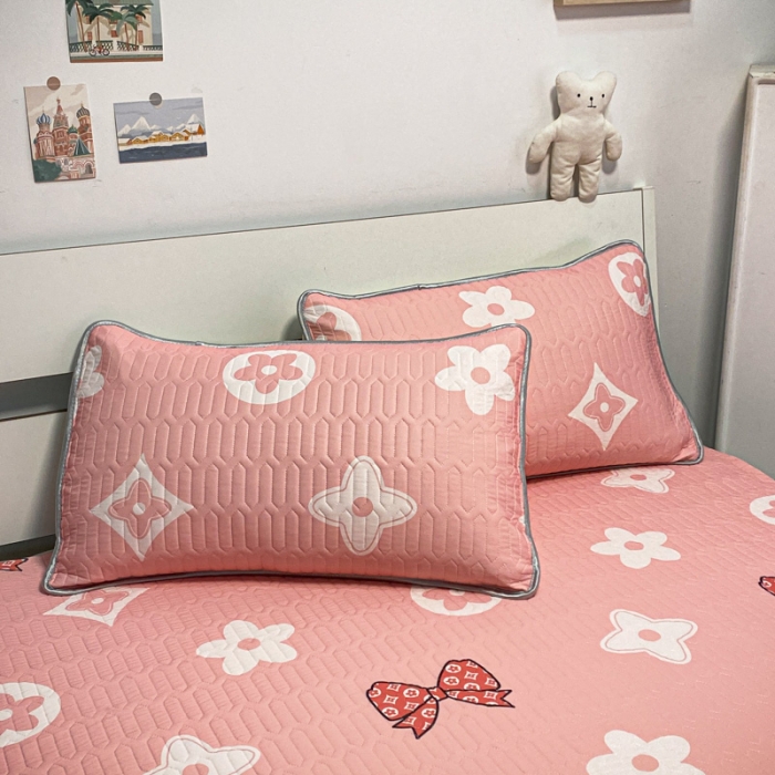 91家纺网 家纺一手货源 找家纺 金爱家 2023新款简约轻奢风乳胶凉席夏被四件套 时尚粉