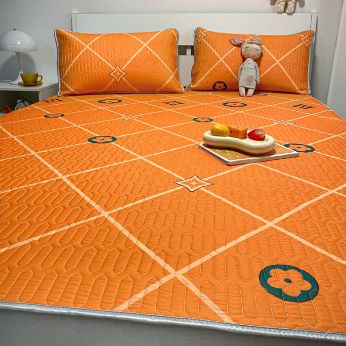 91家纺网 家纺一手货源 找家纺 金爱家 2023新款简约轻奢风乳胶凉席夏被四件套 时尚黄