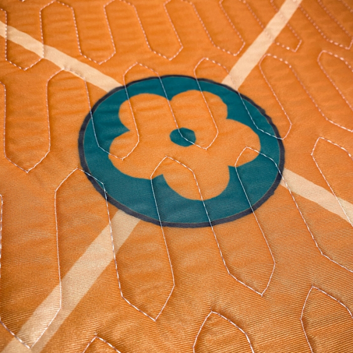 91家纺网 家纺一手货源 找家纺 金爱家 2023新款简约轻奢风乳胶凉席夏被四件套 时尚黄