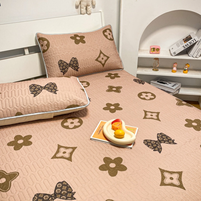 91家纺网 家纺一手货源 找家纺 金爱家 2023新款简约轻奢风乳胶凉席夏被四件套 时尚咖