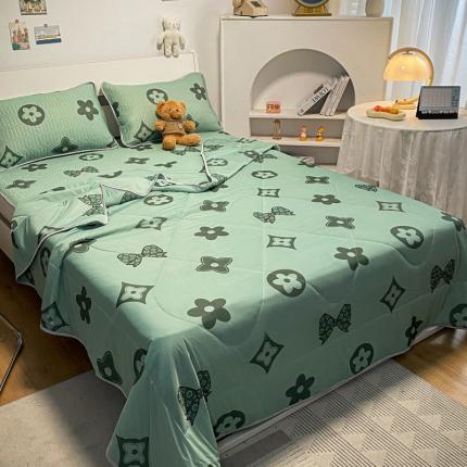 91家纺网 家纺一手货源 找家纺 金爱家 2023新款简约轻奢风乳胶凉席夏被四件套 时尚绿