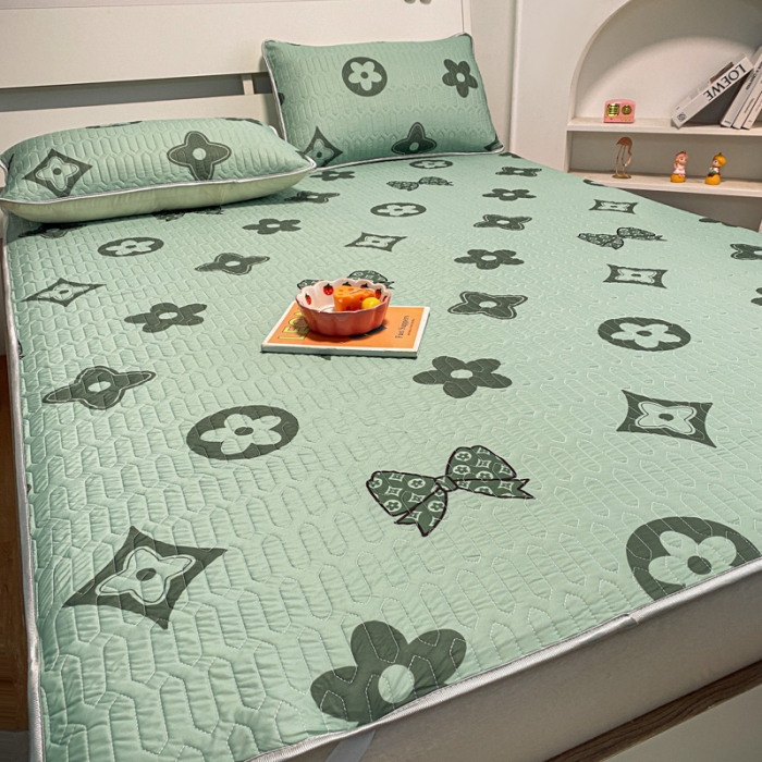 91家纺网 家纺一手货源 找家纺 金爱家 2023新款简约轻奢风乳胶凉席夏被四件套 时尚绿