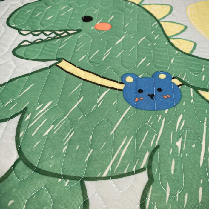 91家纺网 家纺一手货源 找家纺 金爱家 2023新款简约轻奢风乳胶凉席夏被四件套 小恐龙