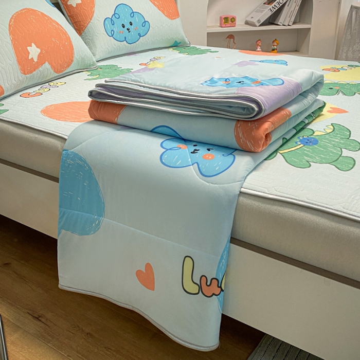 91家纺网 家纺一手货源 找家纺 金爱家 2023新款简约轻奢风乳胶凉席夏被四件套 小恐龙