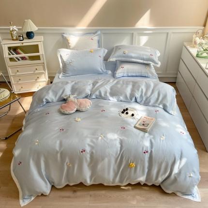 91家纺网 家纺一手货源 找家纺 初拾 2022新款60支兰精天丝四件套—樱桃 水柔蓝