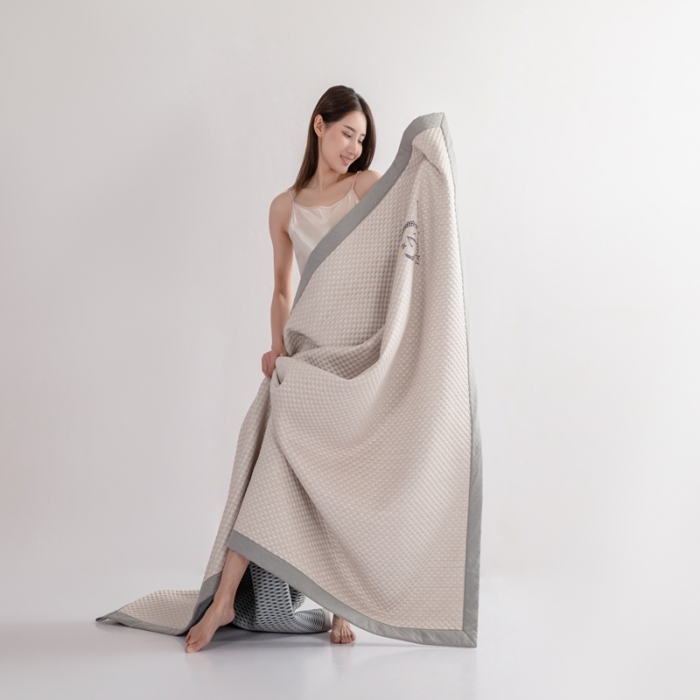 91家纺网 家纺一手货源 找家纺 佳居缘 2022新款冰豆豆冷感凉席三件套 咖