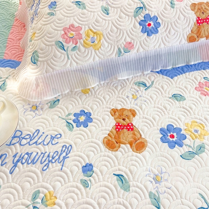 91家纺网 家纺一手货源 找家纺 鑫钰 2023全棉印花床盖三件套 花布熊