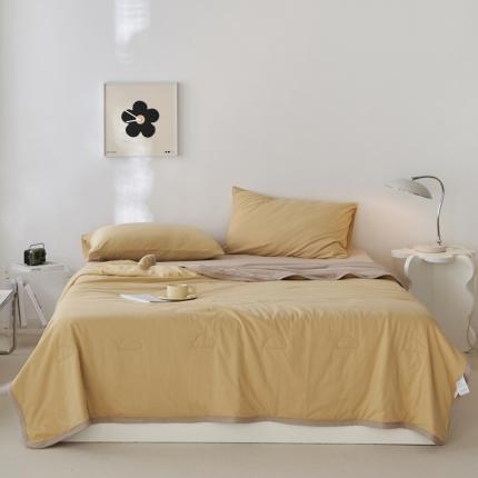 91家纺网 家纺一手货源 找家纺 风向标  2022新款全棉针织棉奶油色双拼夏被 奶卡双拼