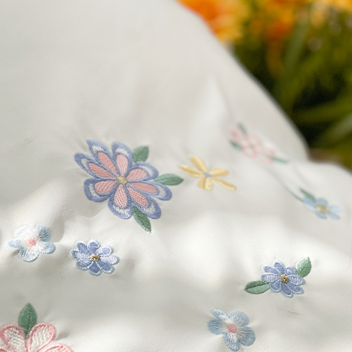 91家纺网 家纺一手货源 找家纺 优悦 2022新款冰丝绣花四件套浅汐-牛乳黄