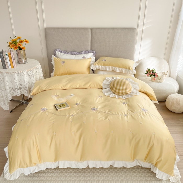 91家纺网 家纺一手货源 找家纺 优悦 2022新款花边款冰丝刺绣四件套 花悦-淡黄