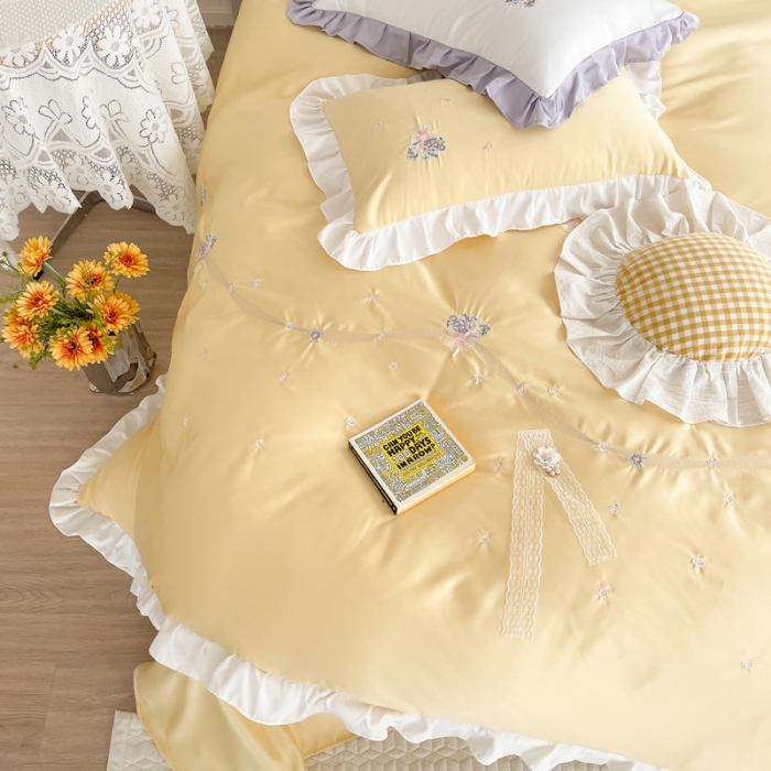 91家纺网 家纺一手货源 找家纺 优悦 2022新款花边款冰丝刺绣四件套 花悦-淡黄
