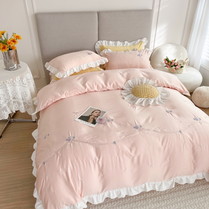 91家纺网 家纺一手货源 找家纺 优悦 2022新款花边款冰丝刺绣四件套 花悦-樱花粉