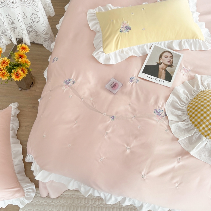 91家纺网 家纺一手货源 找家纺 优悦 2022新款花边款冰丝刺绣四件套 花悦-樱花粉