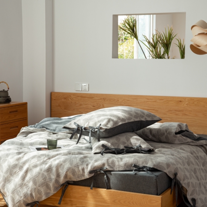 91家纺网 家纺一手货源 找家纺 安莱生活 2022新款全棉双层纱蝴蝶结四件套 四叶草-黑灰