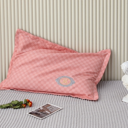 91家纺网 家纺一手货源 找家纺 纯荞麦枕40x60cm 保健枕头中低护颈枕芯 千鸟格纯荞麦枕