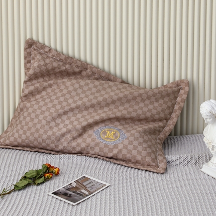 91家纺网 家纺一手货源 找家纺 纯荞麦枕40x60cm 保健枕头中低护颈枕芯 千鸟格纯荞麦枕