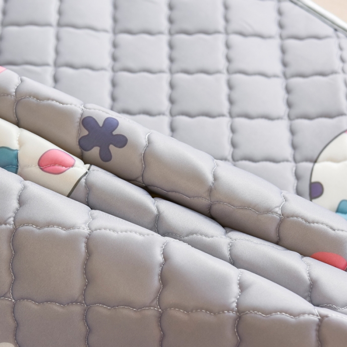 91家纺网 家纺一手货源 找家纺 锦罗绣 2024新款水洗乳胶凉席床单凉席夏被四件套 彩色蘑菇