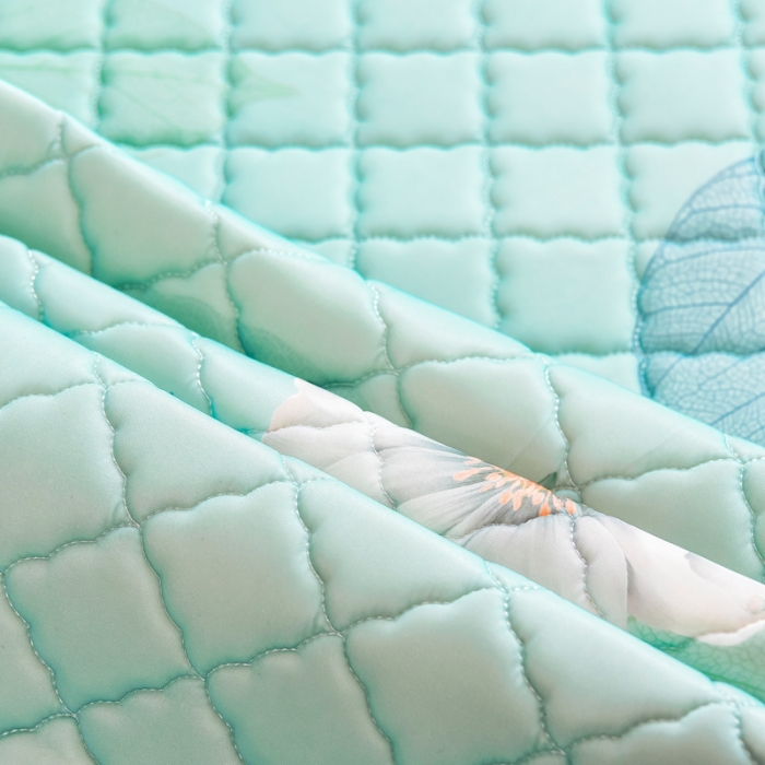 91家纺网 家纺一手货源 找家纺 锦罗绣 2024新款水洗乳胶凉席床单凉席夏被四件套 夏日花开