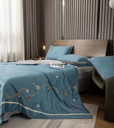 91家纺网 家纺一手货源 找家纺 （总）潮邦 2025新款水洗真丝刺绣花织带宽边夏被四件套-星钥