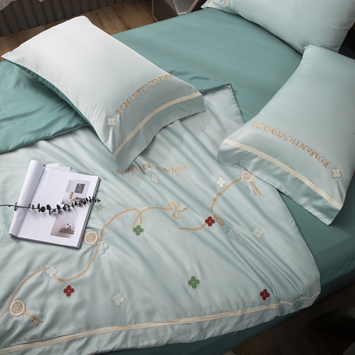 91家纺网 家纺一手货源 找家纺 潮邦 2025新款水洗真丝刺绣花织带宽边夏被四件套-星钥 水晶绿
