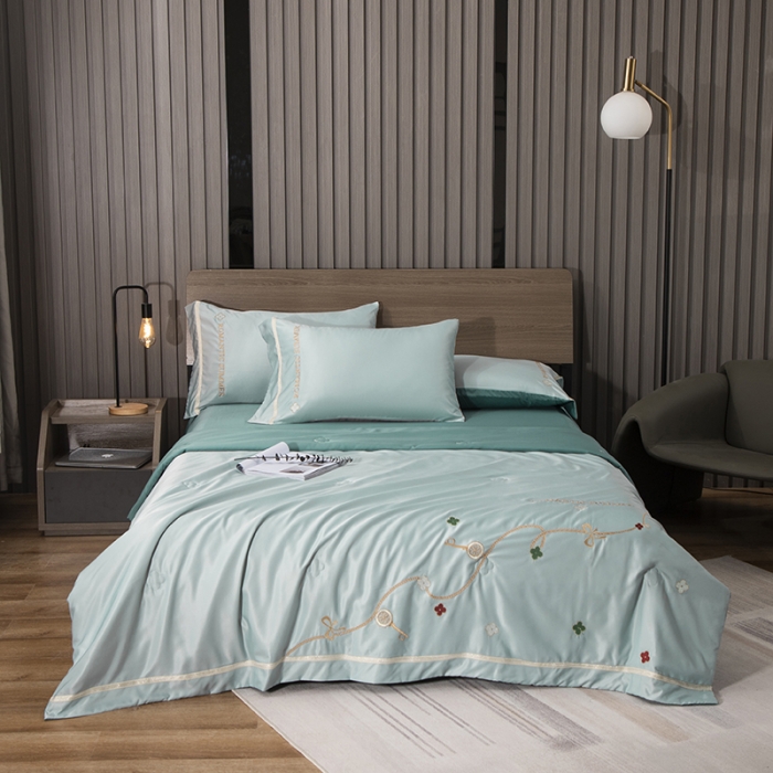 91家纺网 家纺一手货源 找家纺 潮邦 2025新款水洗真丝刺绣花织带宽边夏被四件套-星钥 水晶绿