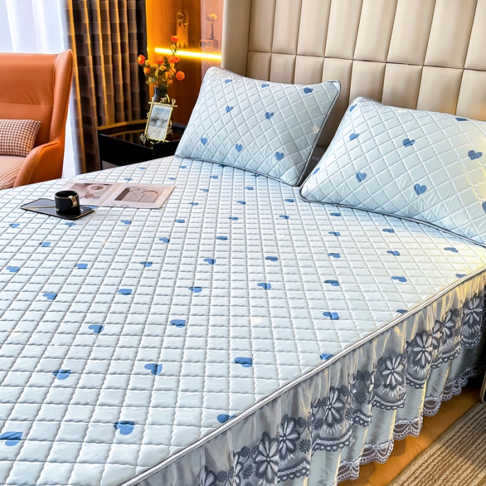 91家纺网 家纺一手货源 找家纺 锦罗绣 2024新款水洗乳胶凉席床裙凉席夏被四件套 爱心蓝