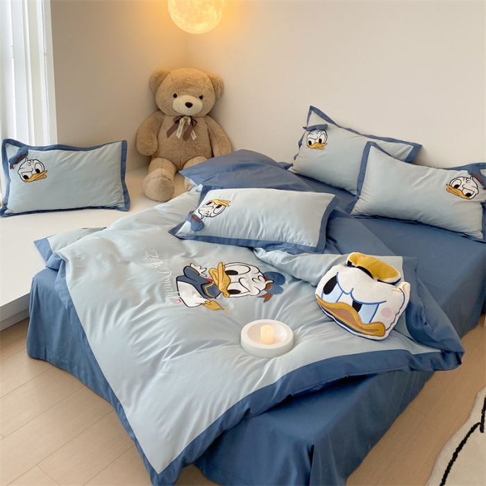 91家纺网 家纺一手货源 找家纺 (总)朗莎 2022新款60S长绒棉贴布绣四件套-鸭鸭