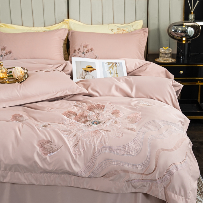 91家纺网 家纺一手货源 找家纺 琪格格 2022新款水洗真丝重工刺绣四件套 国色天香-浅粉