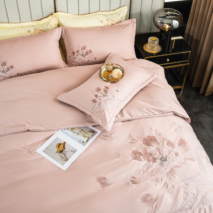 91家纺网 家纺一手货源 找家纺 琪格格 2022新款水洗真丝重工刺绣四件套 国色天香-浅粉