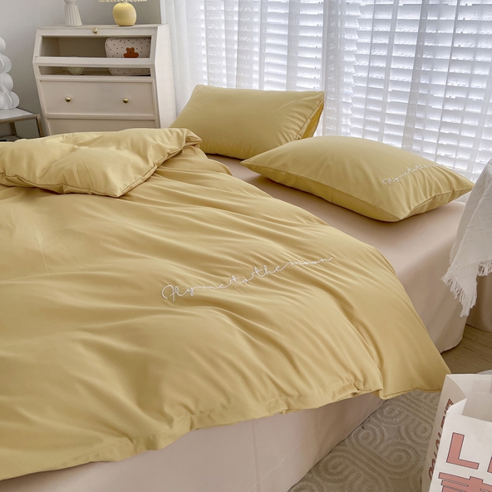 91家纺网 家纺一手货源 找家纺 曼谷纯色简约刺绣柔软磨毛水洗棉套件飘系列字母布丁奶茶