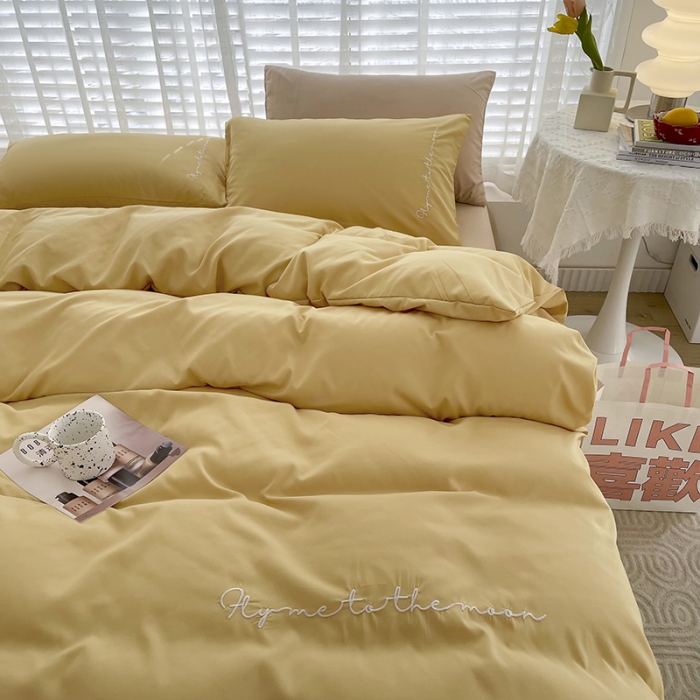 91家纺网 家纺一手货源 找家纺 曼谷纯色简约刺绣柔软磨毛水洗棉套件飘系列字母布丁奶茶