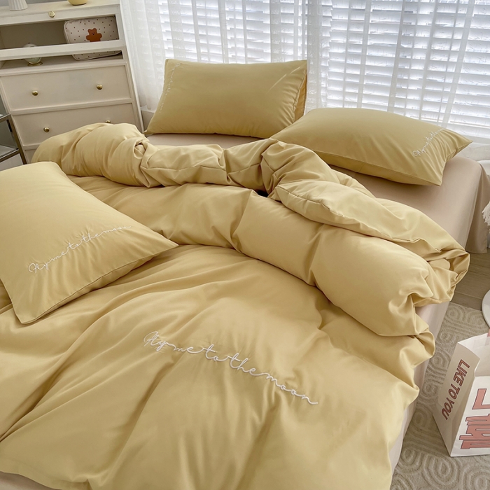 91家纺网 家纺一手货源 找家纺 曼谷纯色简约刺绣柔软磨毛水洗棉套件飘系列字母布丁奶茶