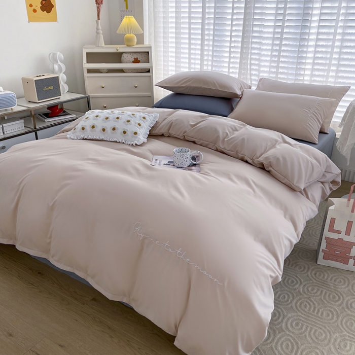 91家纺网 家纺一手货源 找家纺 曼谷纯色简约刺绣柔软磨毛水洗棉套件飘系列 字母奶茶灰