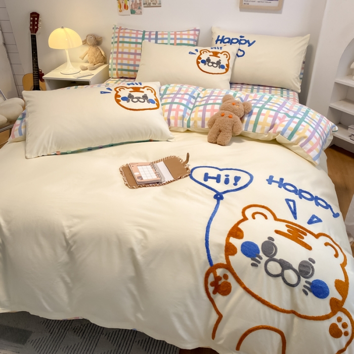 91家纺网 家纺一手货源 找家纺 澳梵 2022新款全棉大版卡通毛巾绣绣花四件套 虎虎