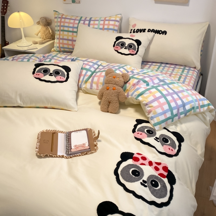 91家纺网 家纺一手货源 找家纺 澳梵 2022新款全棉大版卡通毛巾绣绣花四件套 熊猫之家