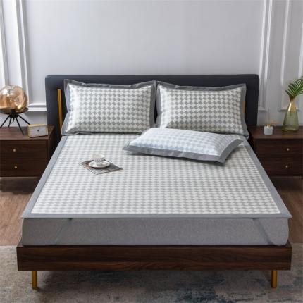 91家纺网 家纺一手货源 找家纺 （总）2025新款1800D平铺款提花冰丝凉席三件套