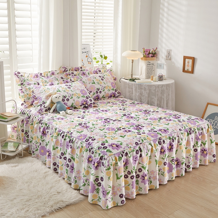 91家纺网 家纺一手货源 找家纺 十个点 2022新款全棉夹棉印花床裙 花海之恋