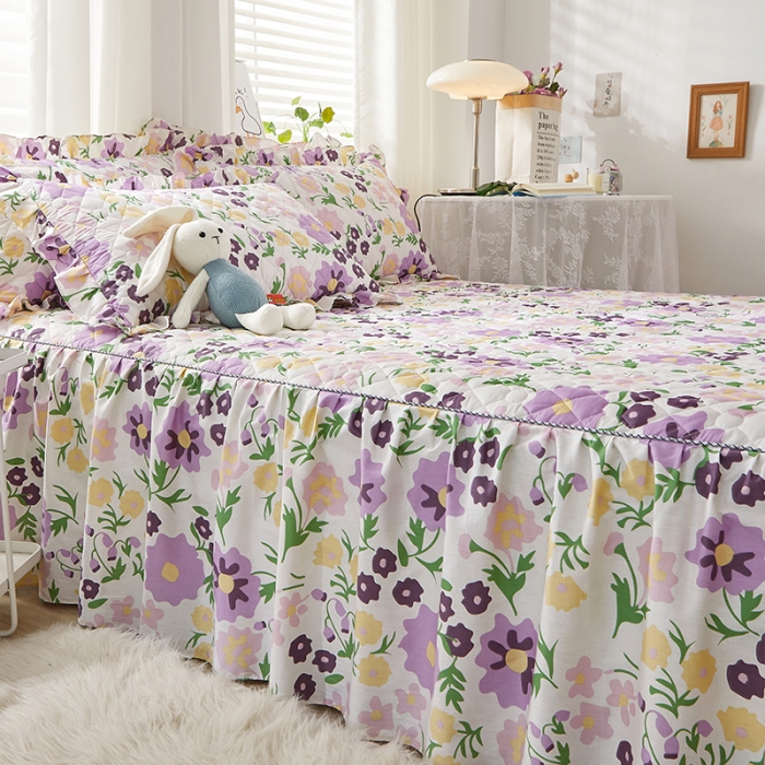 91家纺网 家纺一手货源 找家纺 十个点 2022新款全棉夹棉印花床裙 花海之恋