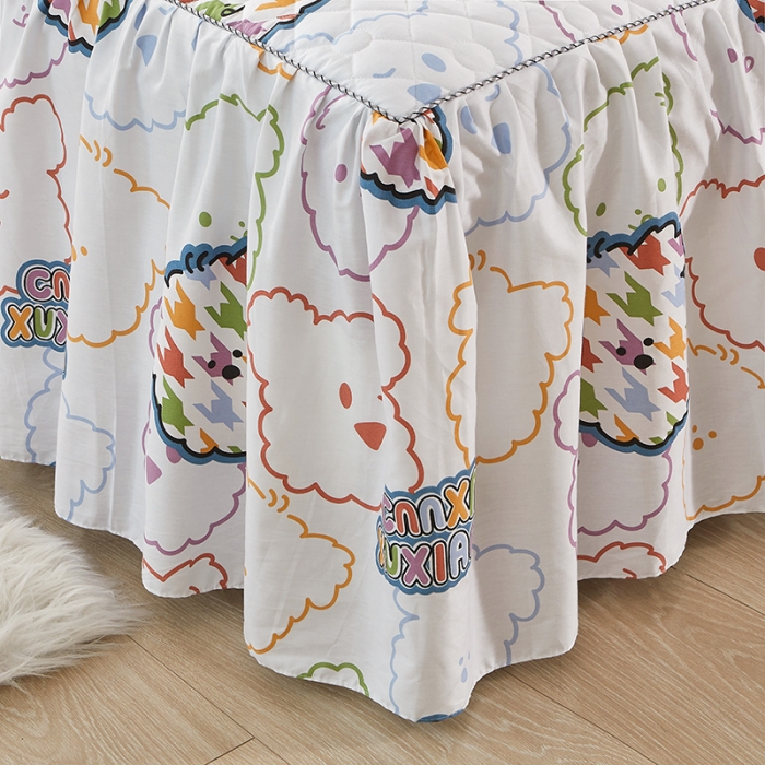 91家纺网 家纺一手货源 找家纺 十个点 2022新款全棉夹棉印花床裙 七彩熊