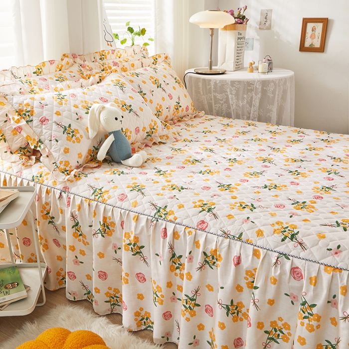 91家纺网 家纺一手货源 找家纺 十个点 2022新款全棉夹棉印花床裙 秋枝