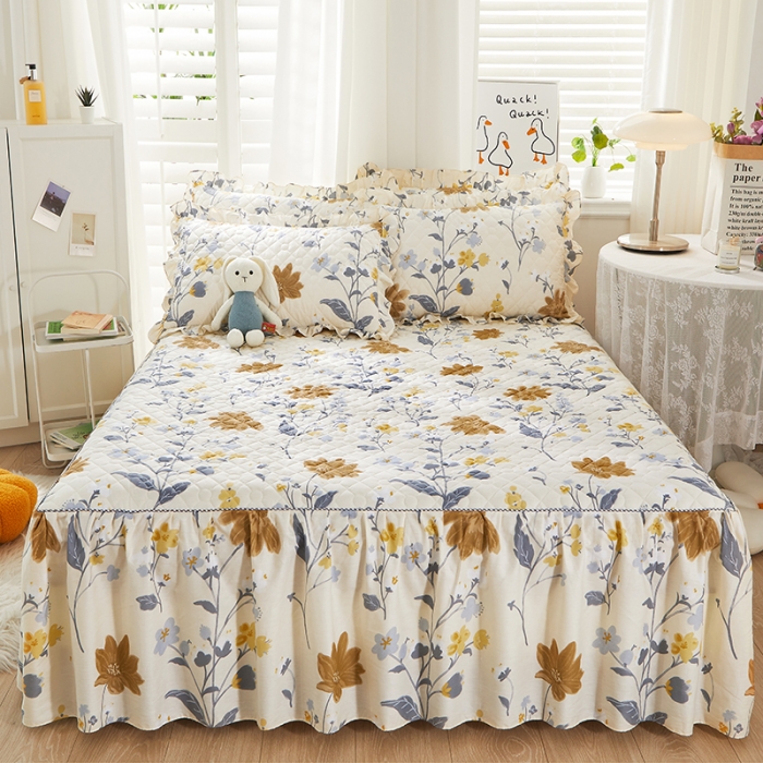 91家纺网 家纺一手货源 找家纺 十个点 2022新款全棉夹棉印花床裙 四月天