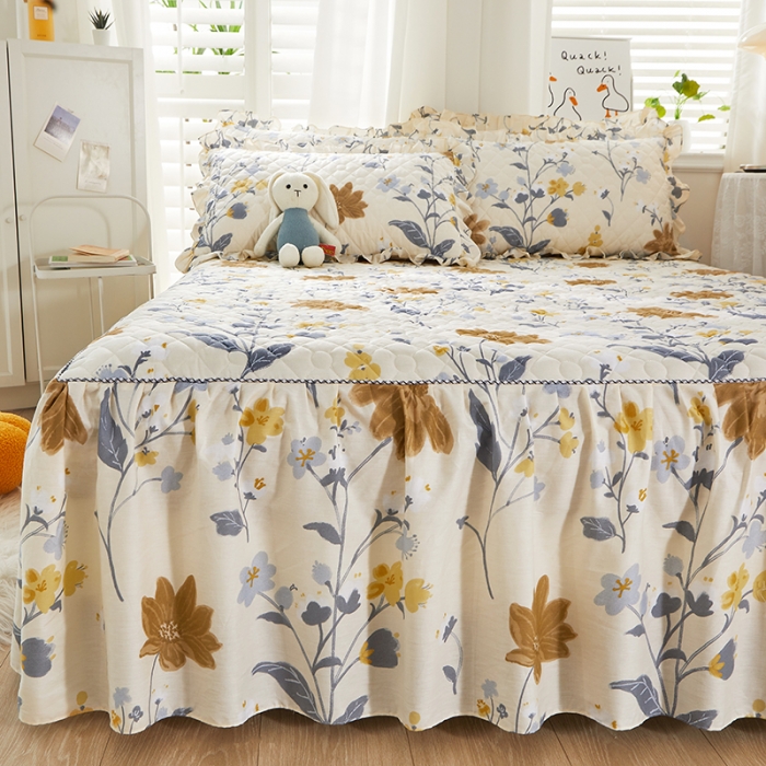 91家纺网 家纺一手货源 找家纺 十个点 2022新款全棉夹棉印花床裙 四月天