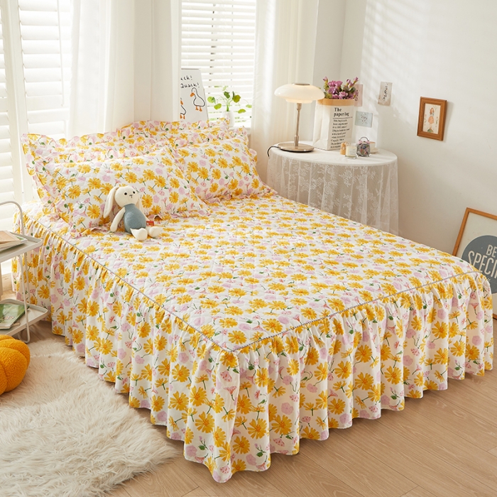 91家纺网 家纺一手货源 找家纺 十个点 2022新款全棉夹棉印花床裙 五月花