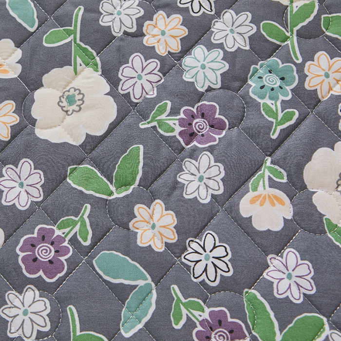 91家纺网 家纺一手货源 找家纺 十个点 2022新款全棉夹棉印花床裙 小时光