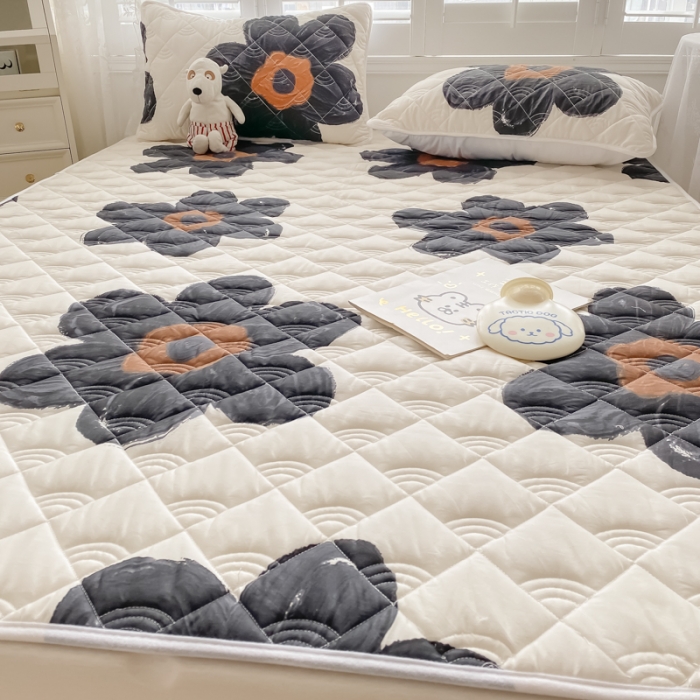 91家纺网 家纺一手货源 找家纺 鑫钰 2023新款全棉抗菌印花薄床垫 奈思-黑